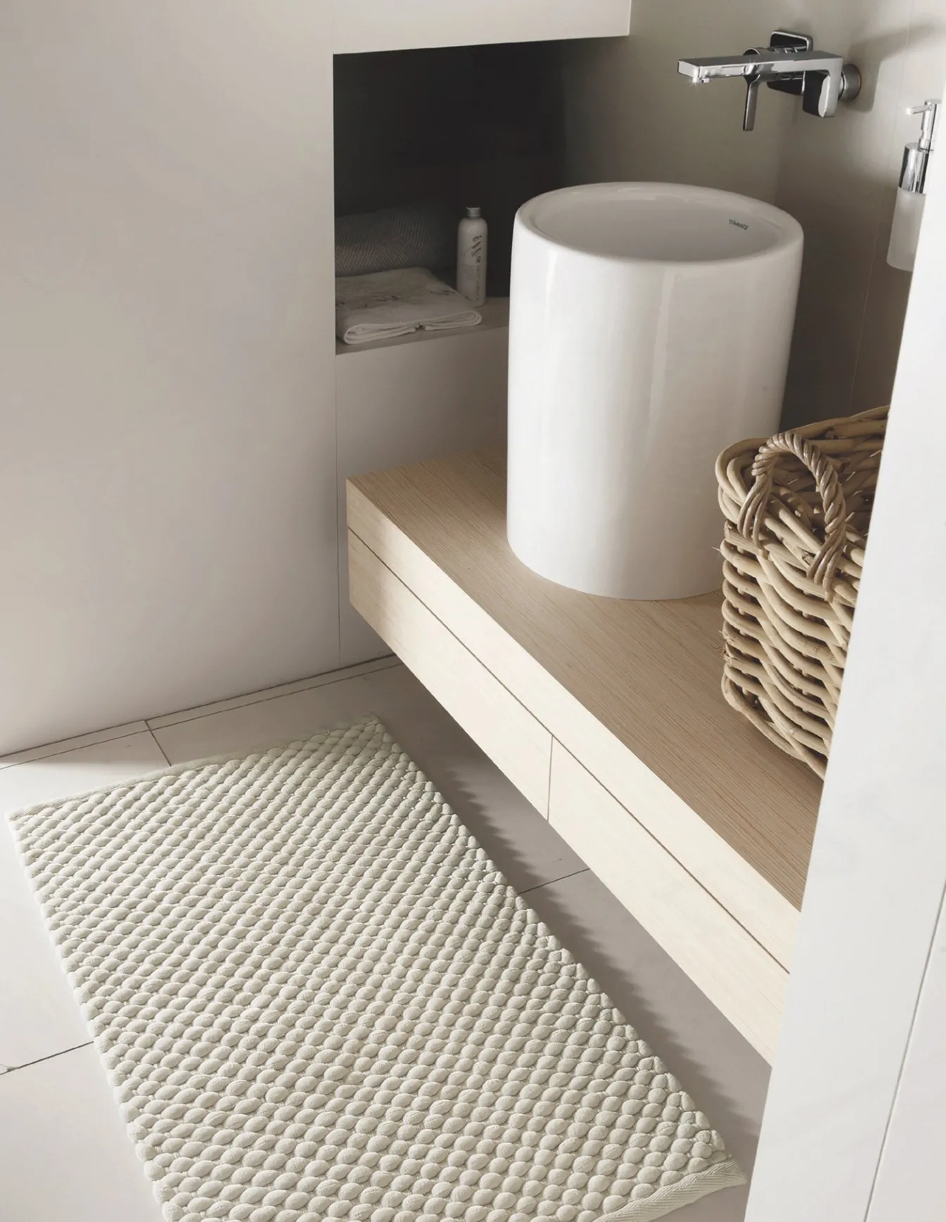 Cheap Bath & Living Aquanova Bath mat MAKS color Silver Gray-95 SilverGrey-95
