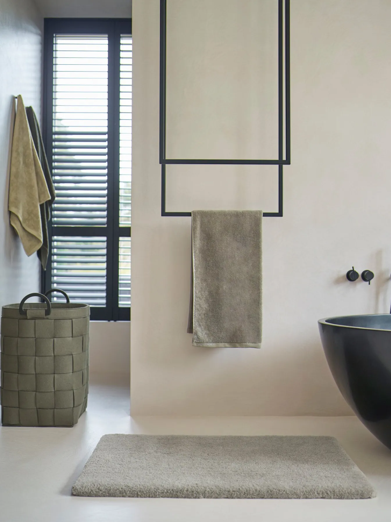New Bath & Living Aquanova Bath mat MAURO color Absynth (MAUBM-128) Absynth-128