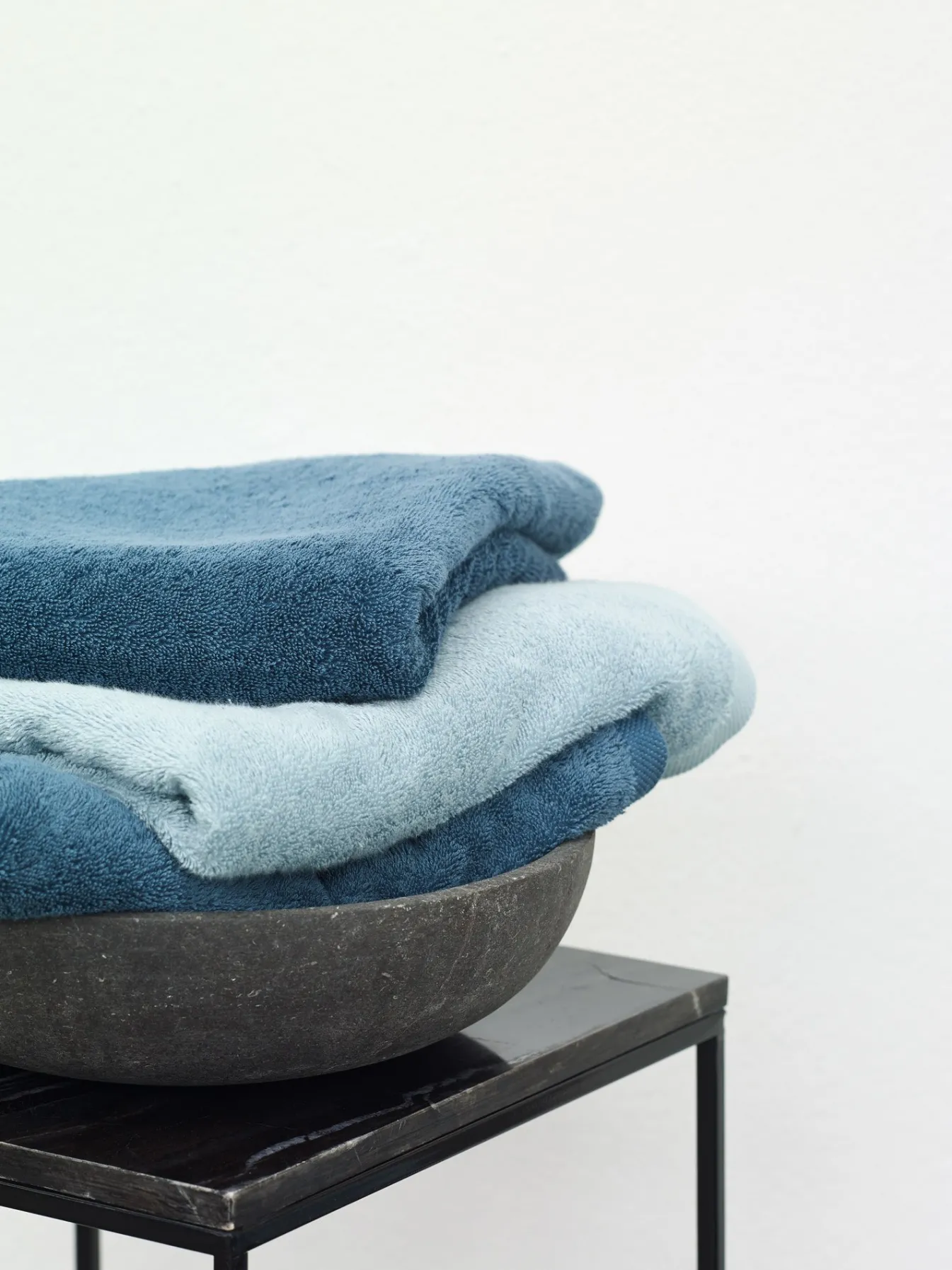 Store Bath & Living Aquanova Bath textiles LONDON color Ocean-739