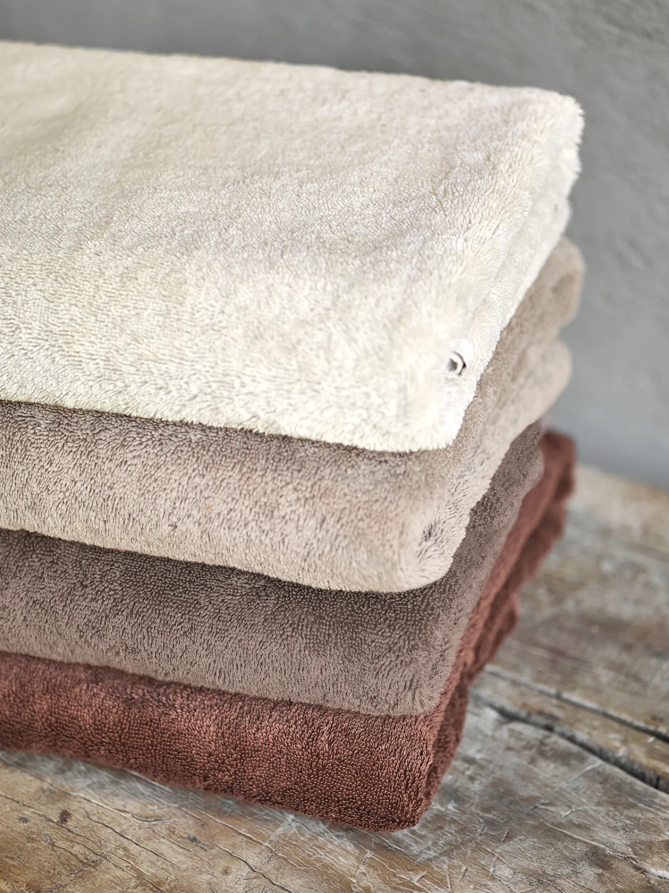Online Bath & Living Aquanova Bath textiles LONDON color Umber-284