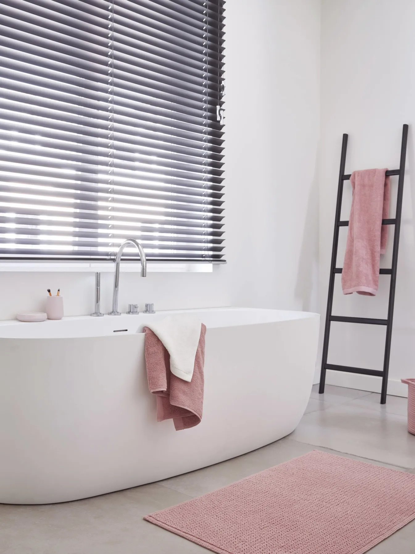 Flash Sale Bath & Living Aquanova Bath textiles OSLO color Sedum (OSLTW-813)