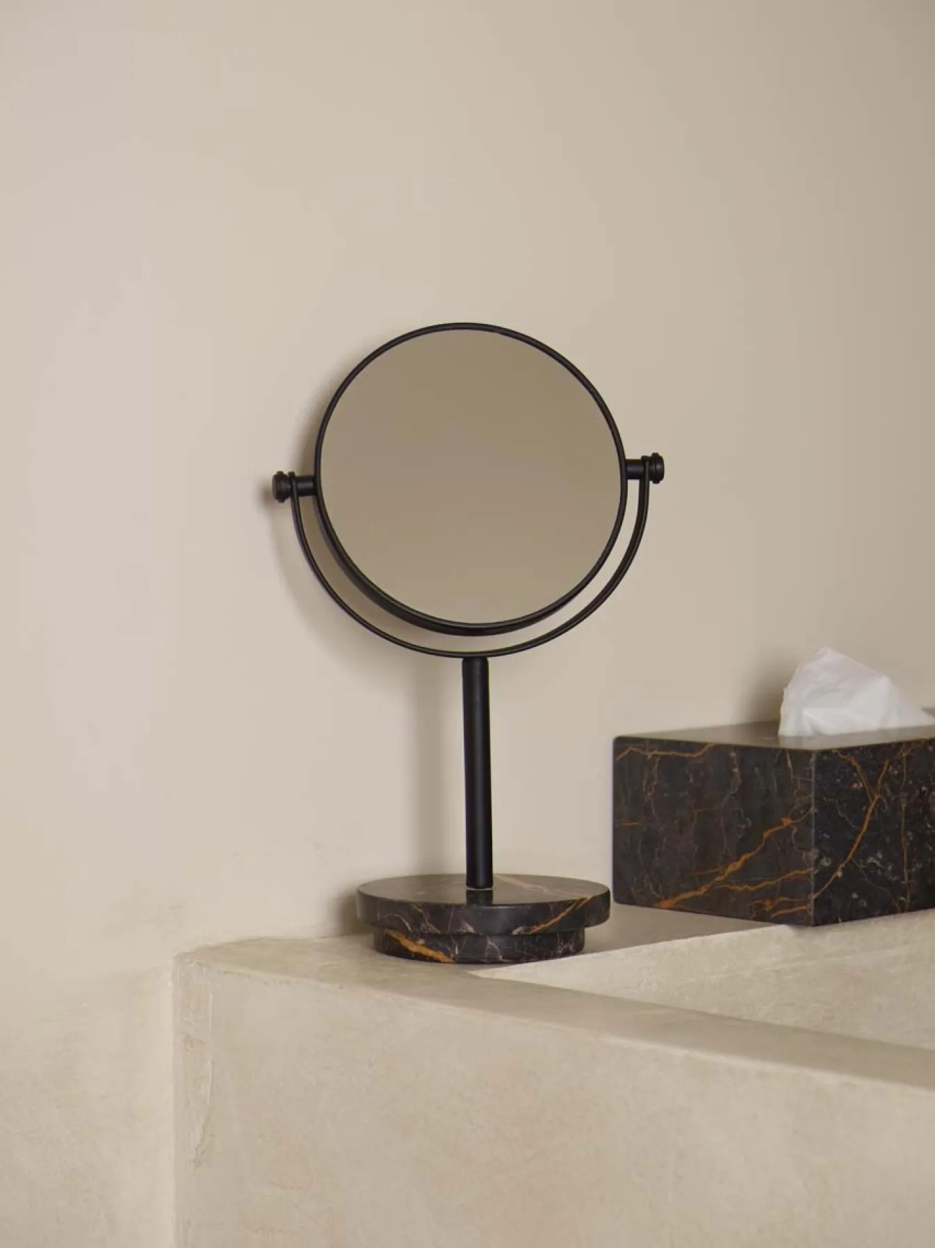 Fashion Bath & Living Aquanova Cosmetic mirror PORTO color Black-09