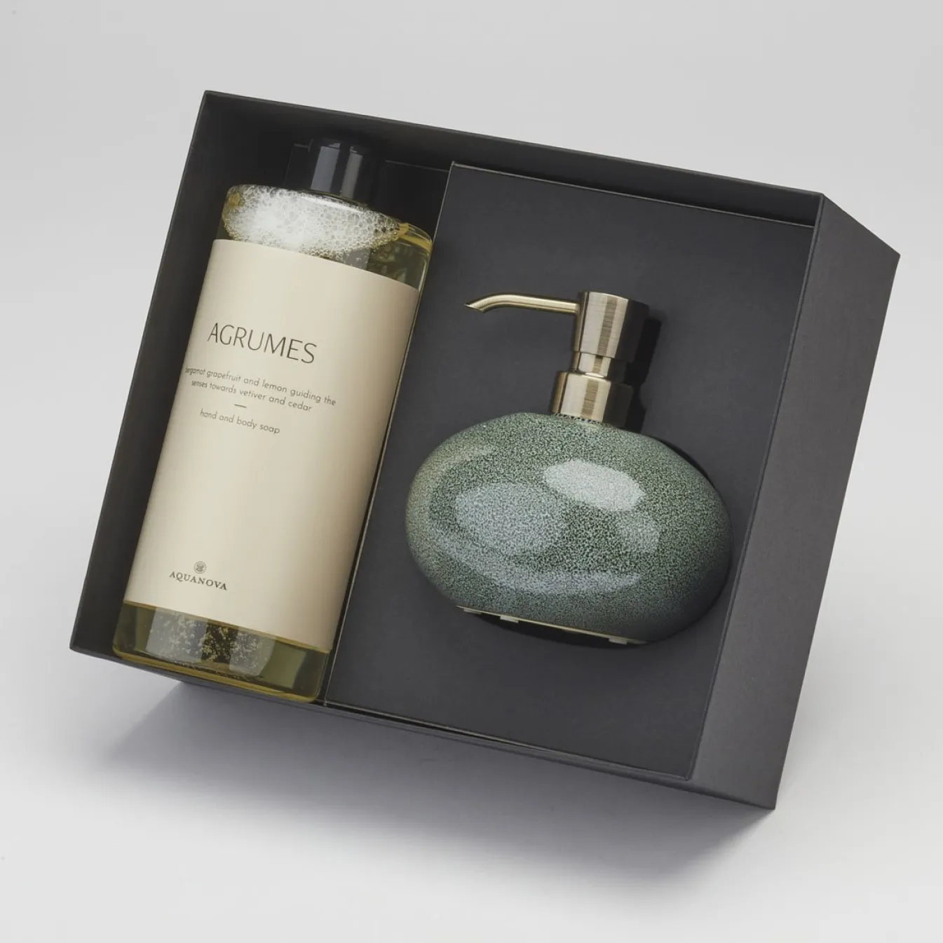 Best Bath & Living Aquanova Gift box Ugo soap dispenser Forest  Paris soap Agrumes (GIFTUGODIS854-AGR) Forest-269