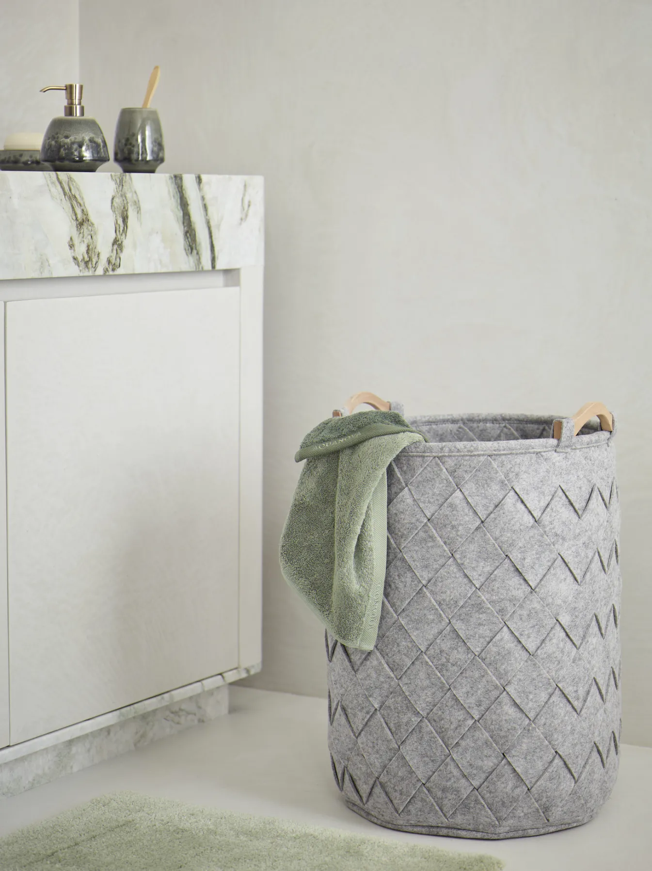 Outlet Bath & Living Aquanova Laundry basket AMY color Silver Gray-95 (gray) SilverGrey-95