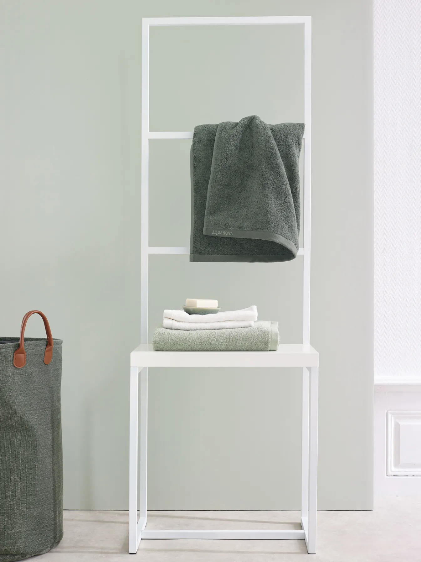 Best Sale Bath & Living Aquanova Laundry basket YORK color (green) Forest-269