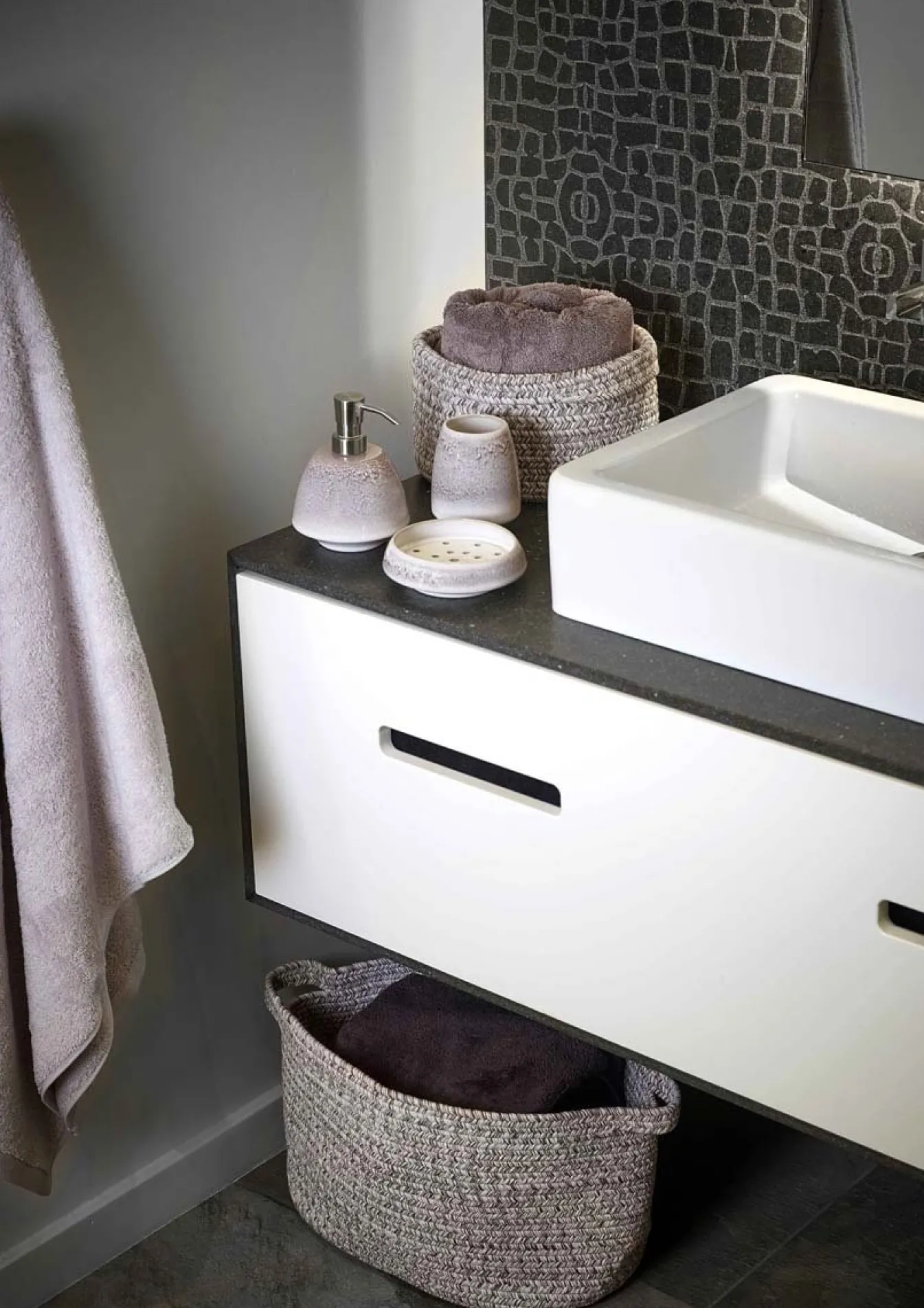 Best Bath & Living Aquanova Soap dish FIGO color Malva-883