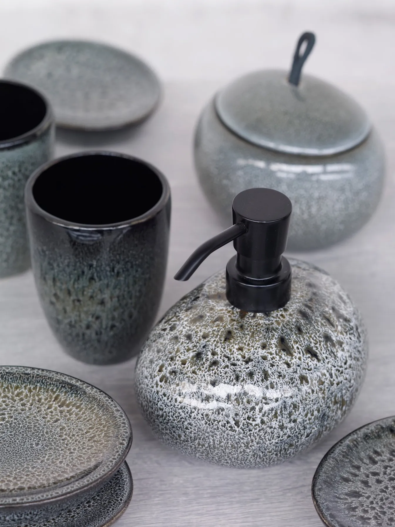 Fashion Bath & Living Aquanova Soap dispenser UGO color Olive Black-994 (black) OliveBlack-994