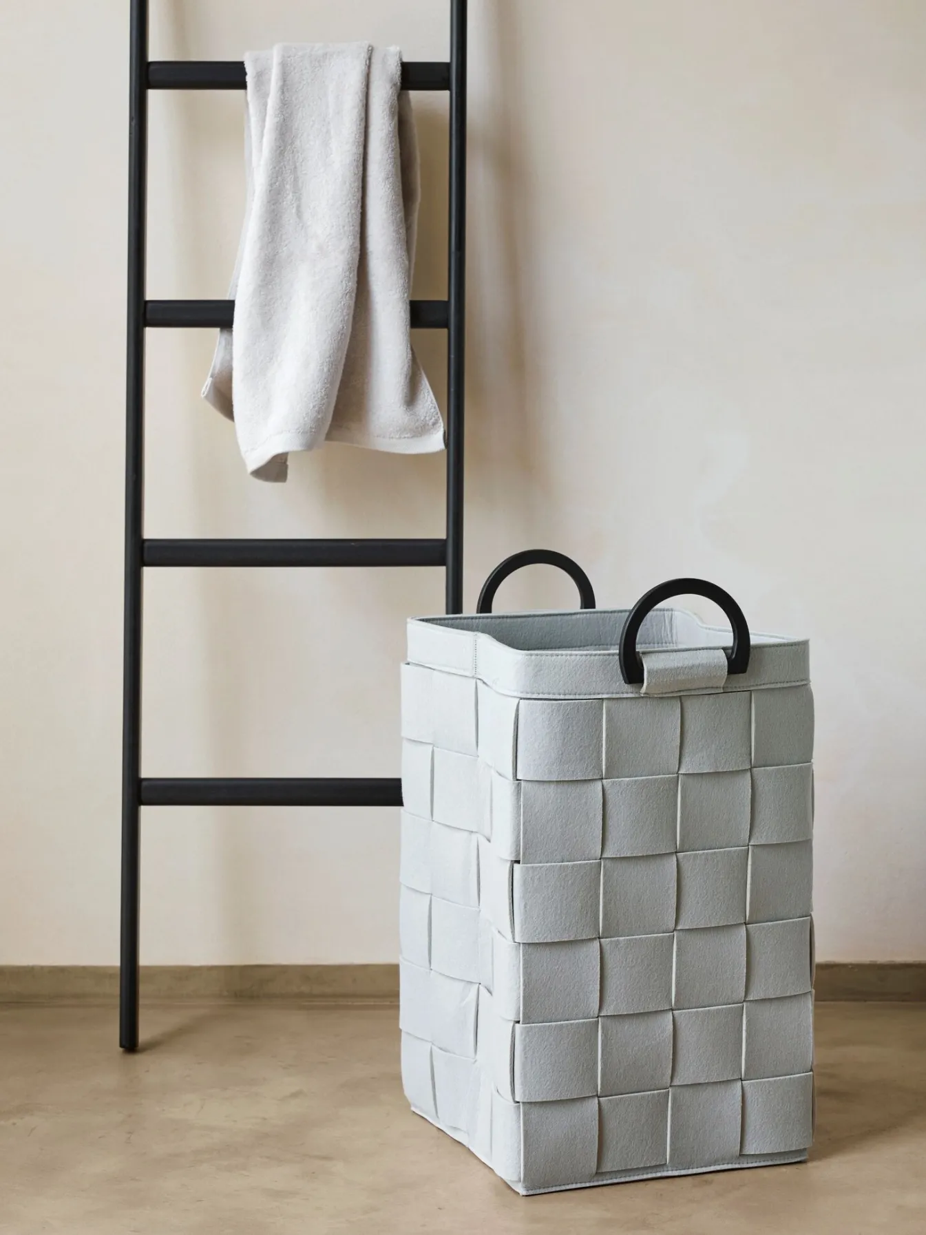 Flash Sale Bath & Living Aquanova Storage basket DIX color Silver Gray (DIXSBM-95) SilverGrey-95