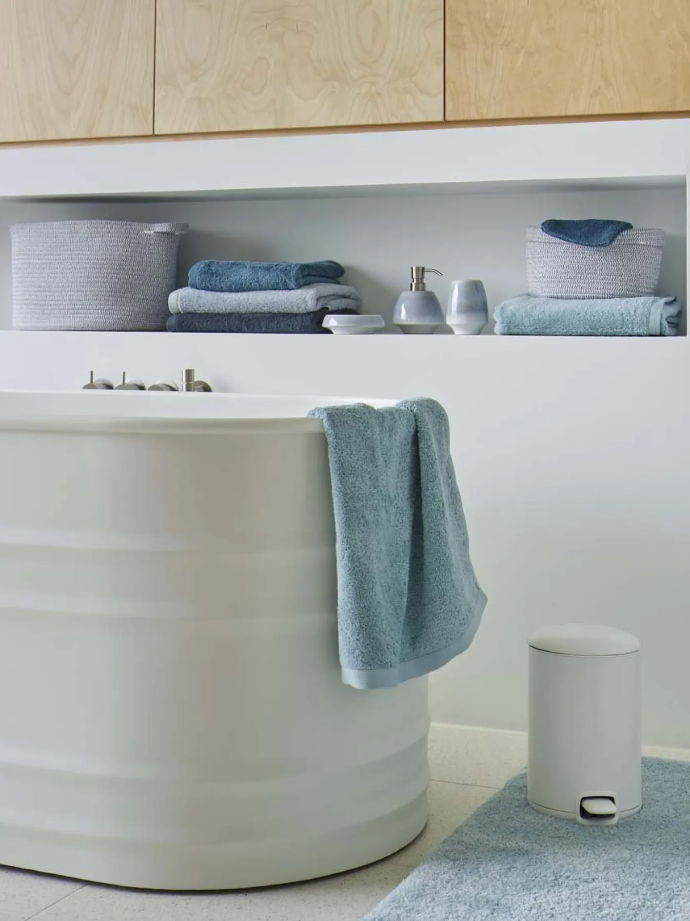 Cheap Bath & Living Aquanova Storage basket RENA color (Small) Ice-916