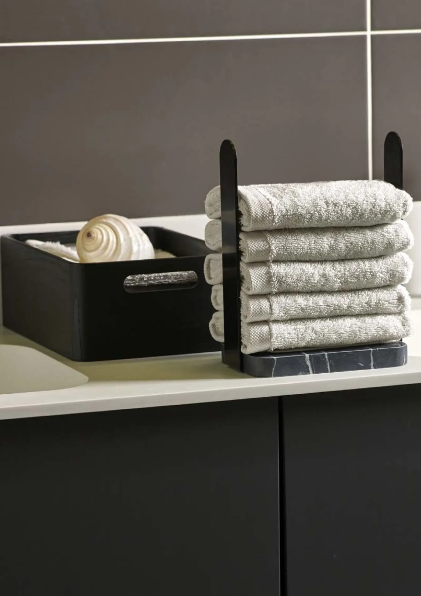 Clearance Bath & Living Aquanova Storage box rectangle COLE color Black-09