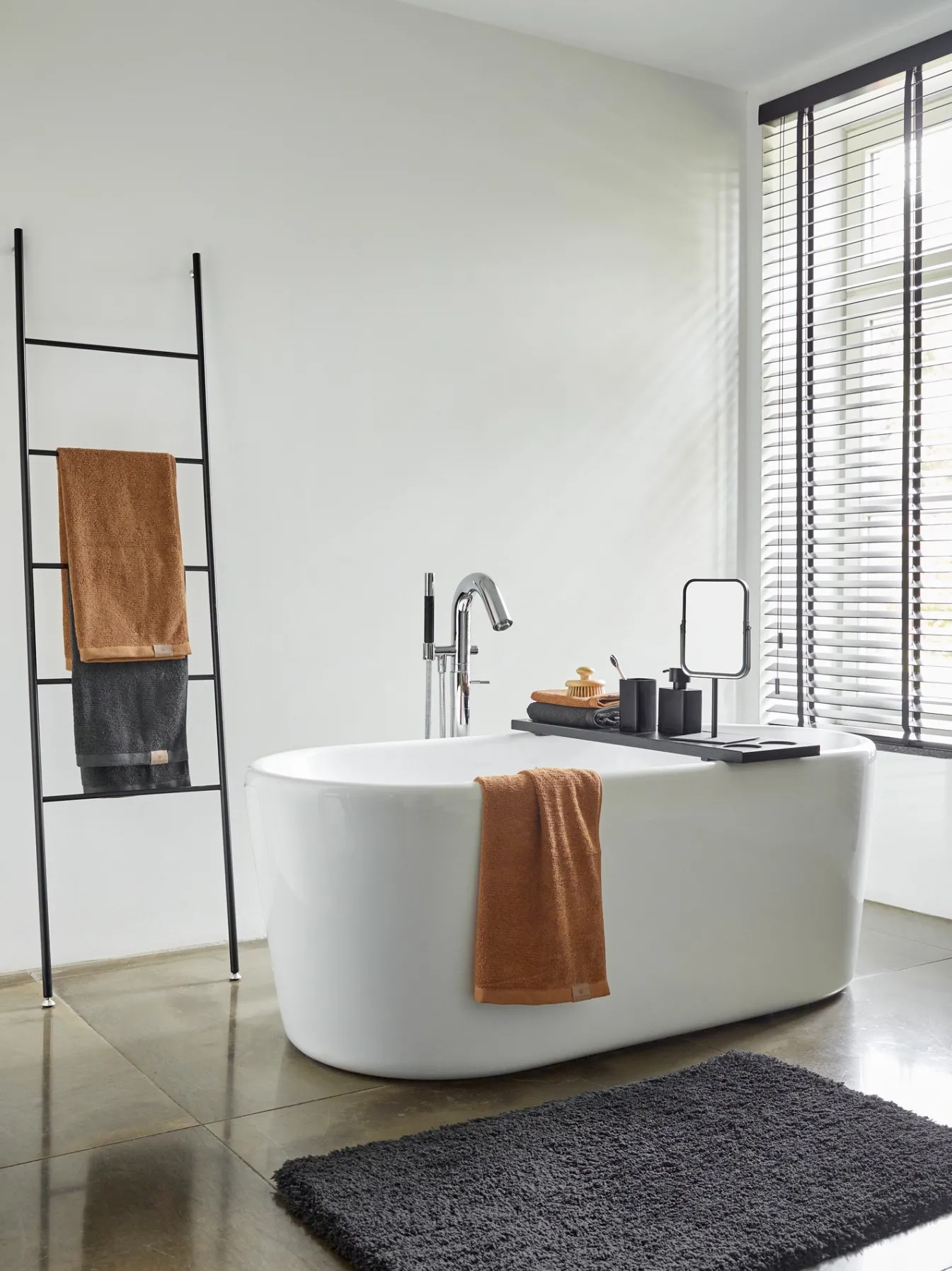 Online Bath & Living Aquanova Toilet brush holder wall KHANA color Black-09