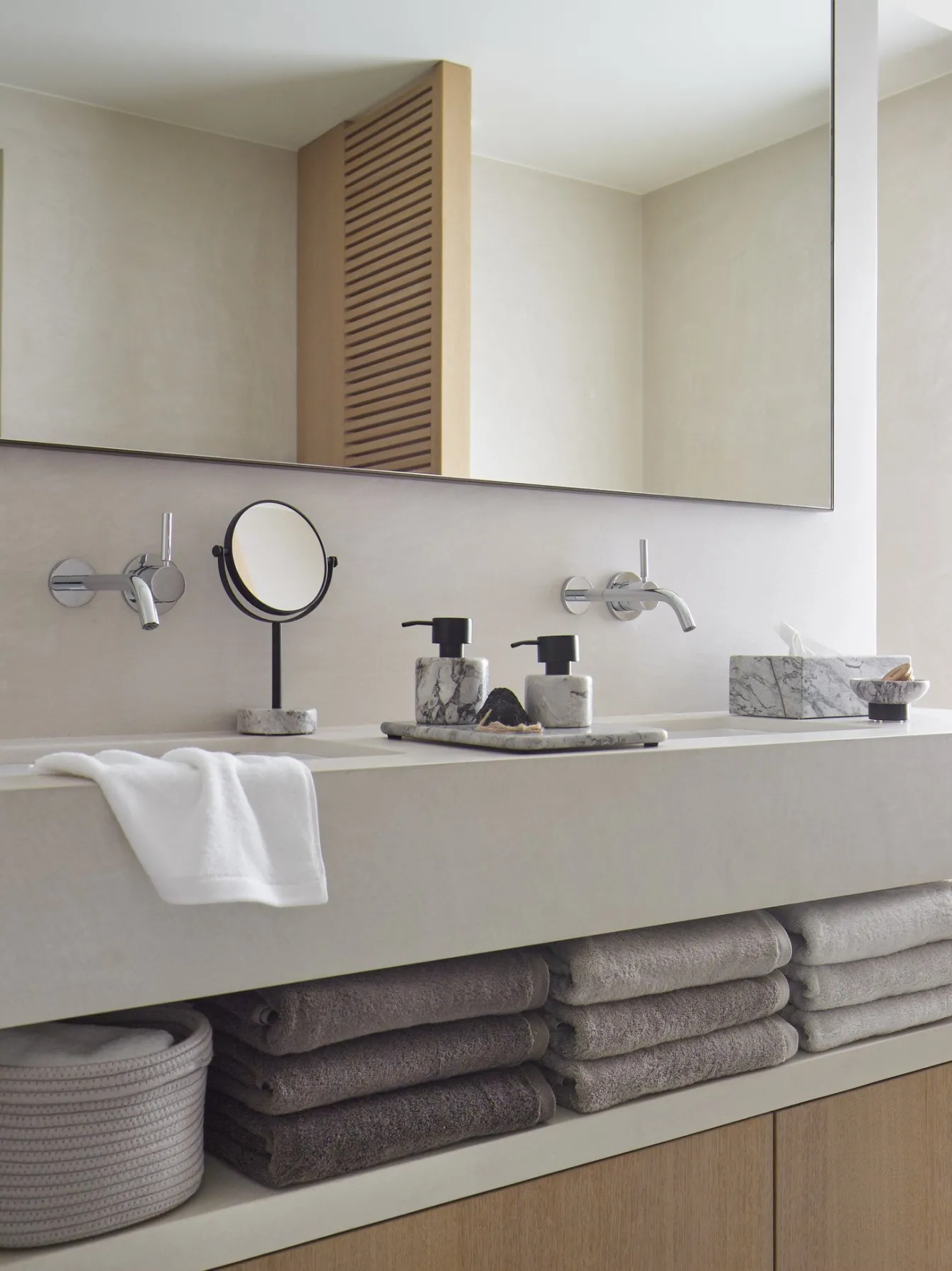 Hot Bath & Living Aquanova Toilet roll holder NERO color Alba (grey) Alba-195