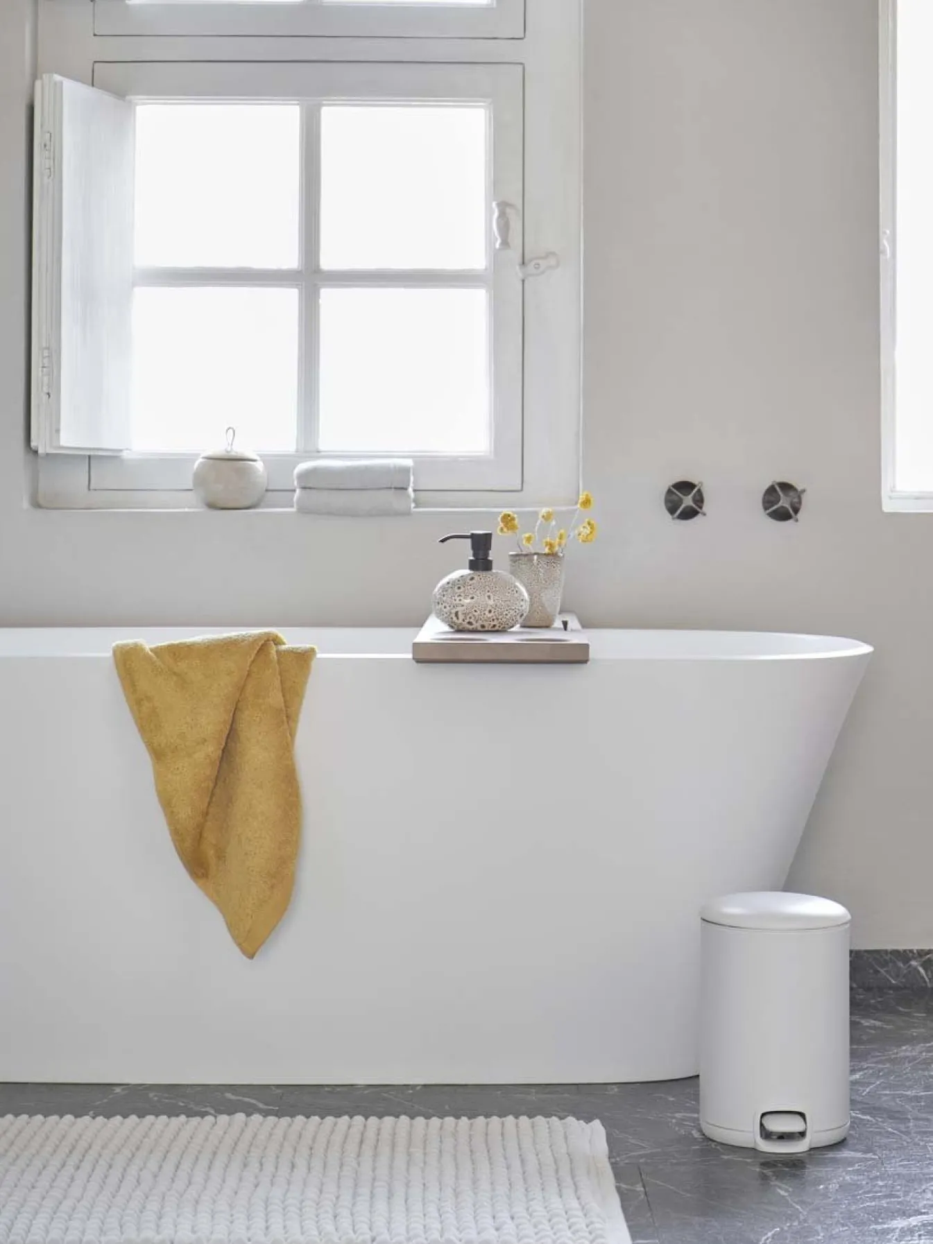 Best Bath & Living Aquanova Towel 55x100 cm LONDON color (set/3) Mimosa-122