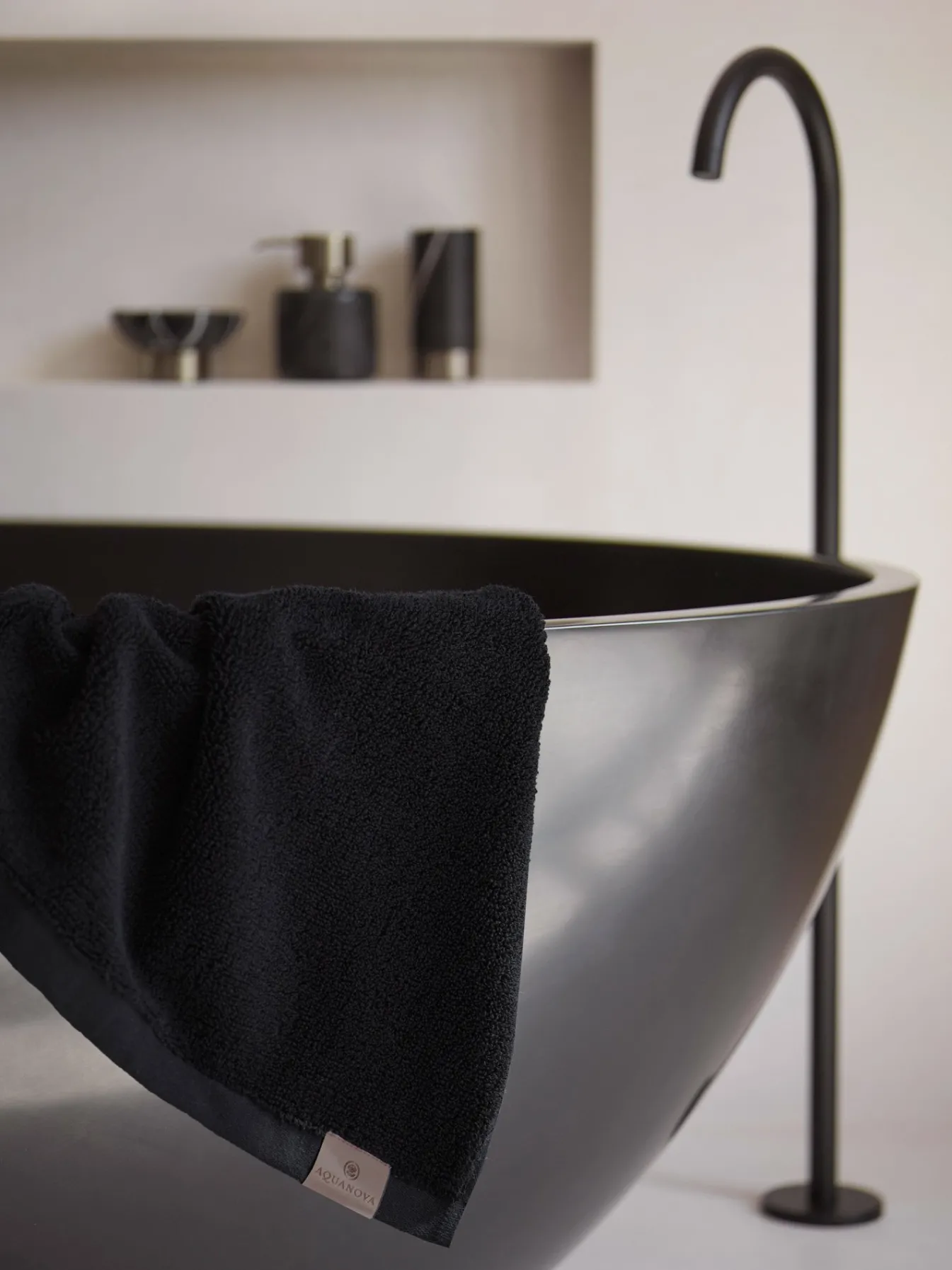 Sale Bath & Living Aquanova Towel 55x100 cm OSLO color Black (OSLTWG-09) set/3 Black-09