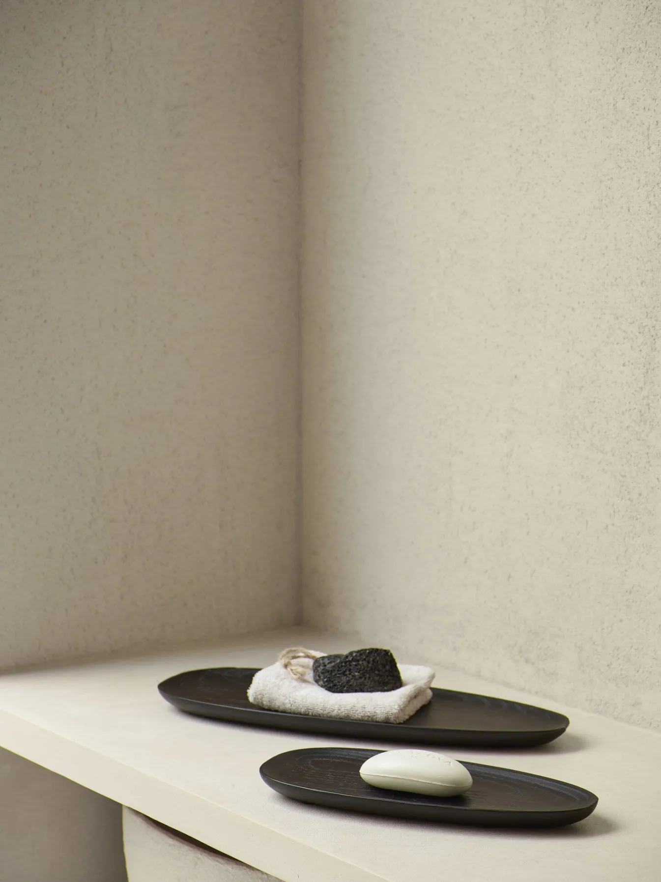 Store Bath & Living Aquanova Tray oval COLE color (30 cm) Black-09
