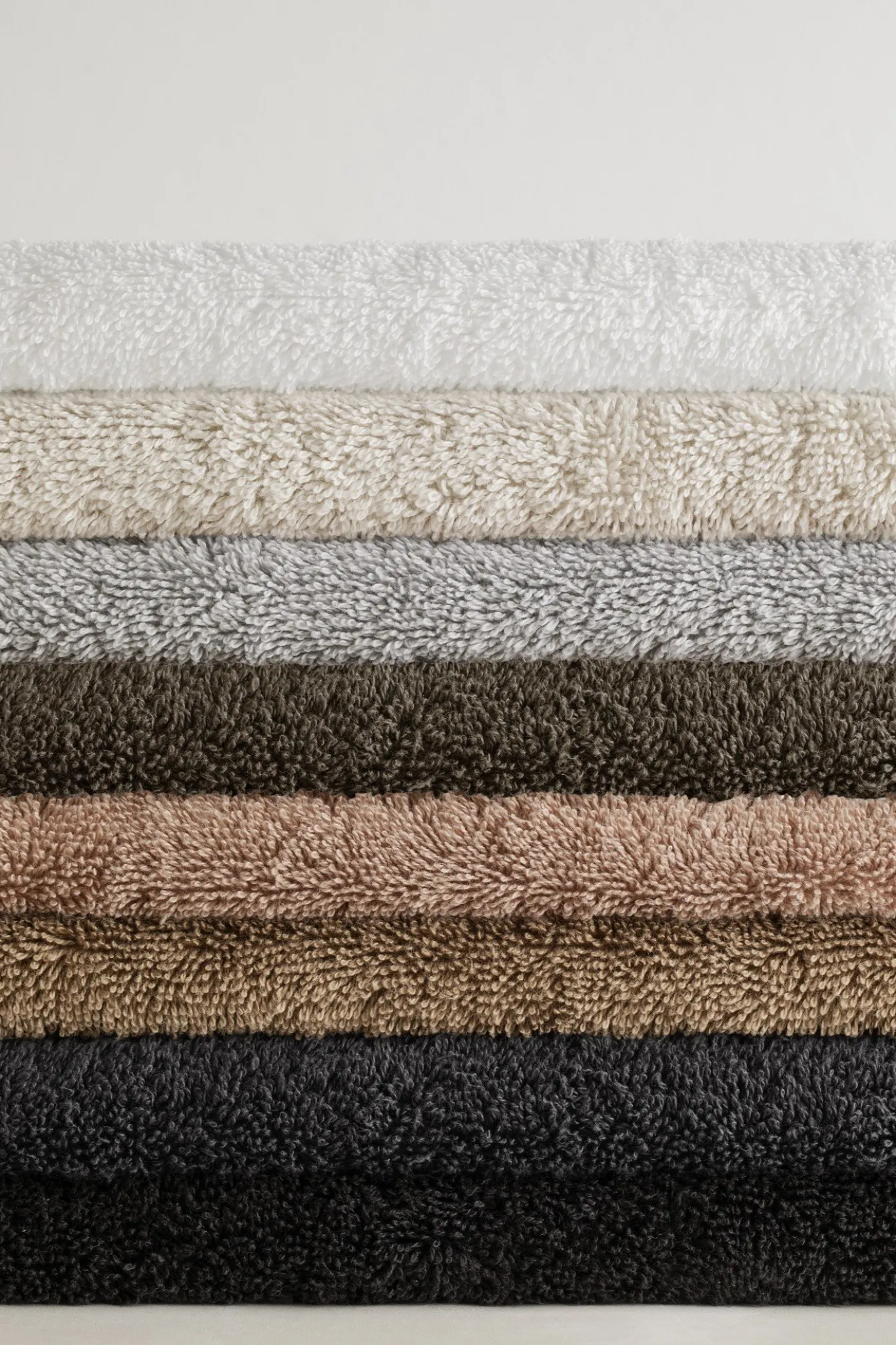 Sale Bath & Living Blomus Bath towel RIVA 70x140 cm color 700 gr/m² (69119) Magnet