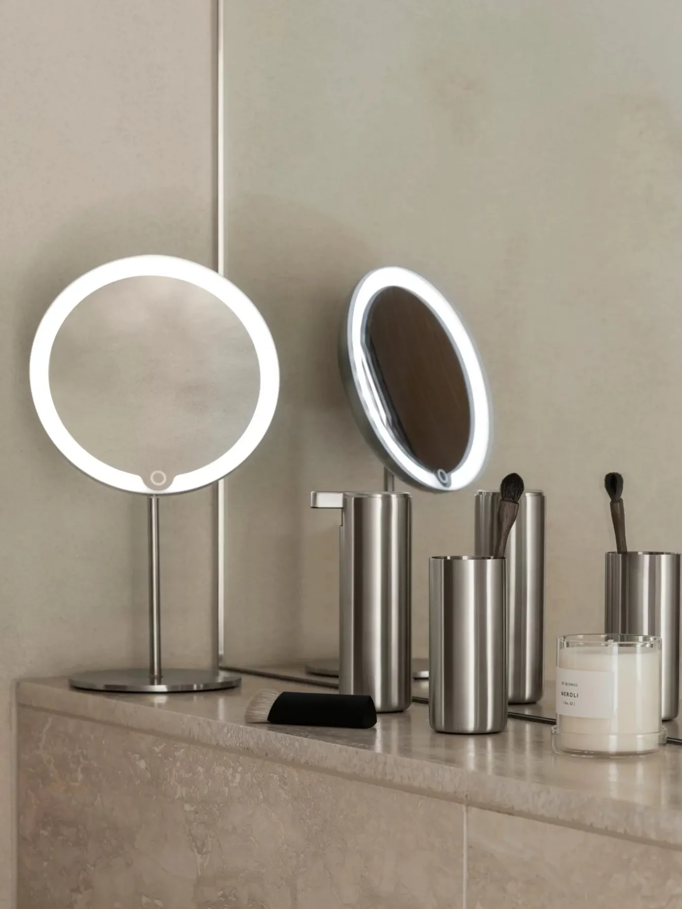 Discount Bath & Living Blomus Blomus MODO LED cosmetic mirror gloss