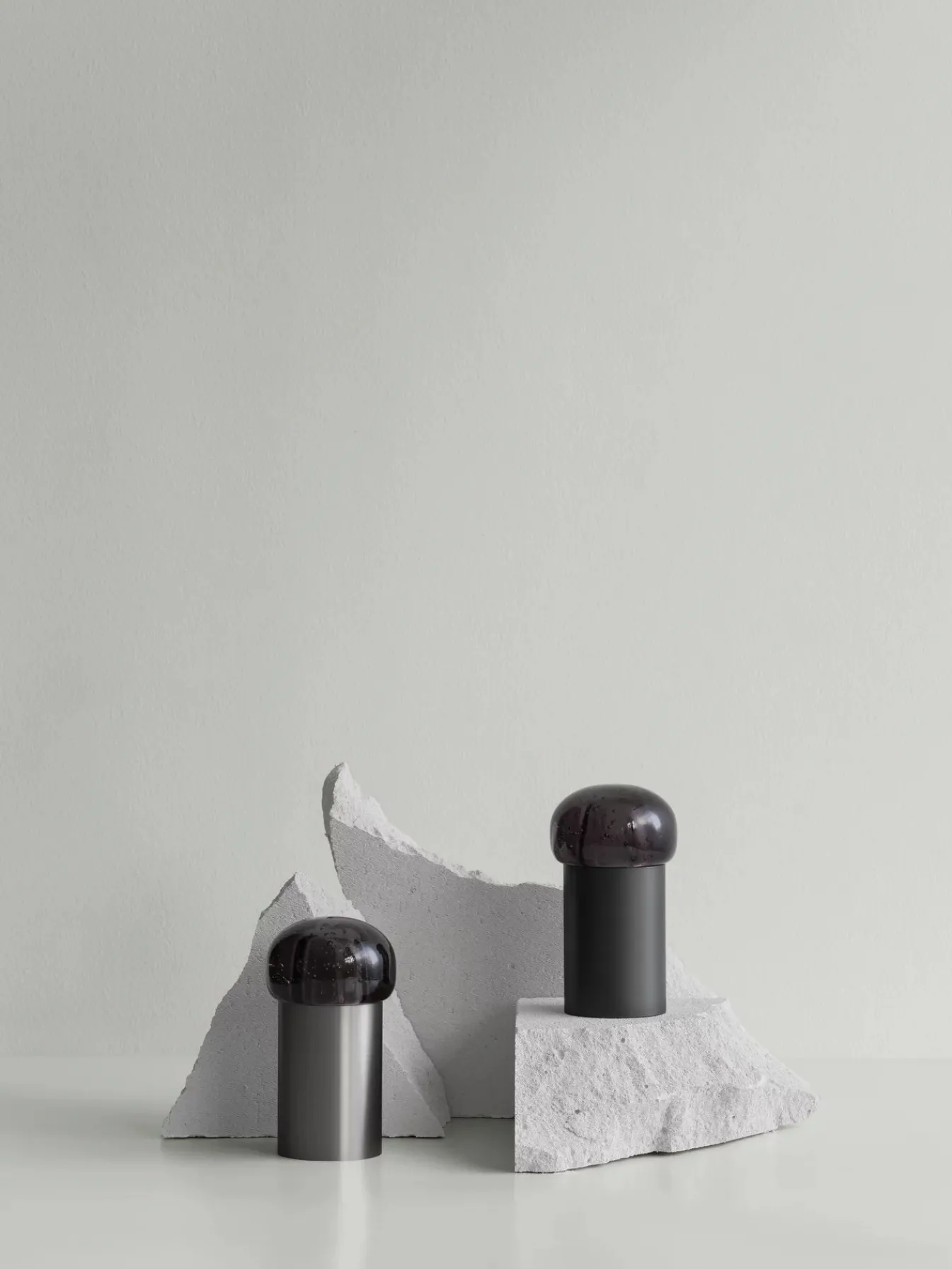 Discount Bath & Living Blomus IRIS table lamp color (67043) Gunmetal