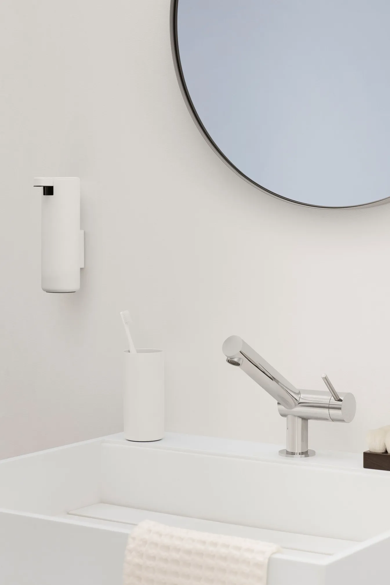 New Bath & Living Blomus MODO Soap dispenser wall (66269) White