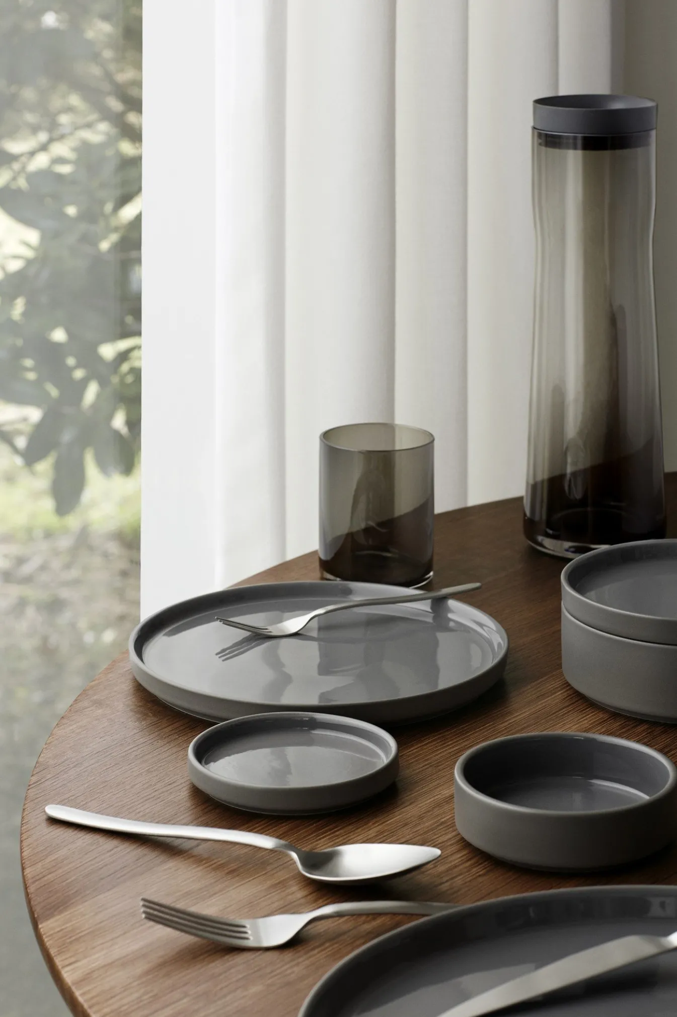 Sale Bath & Living Blomus PILAR flat plate / serving plate 35 cm color (63965) Pewter