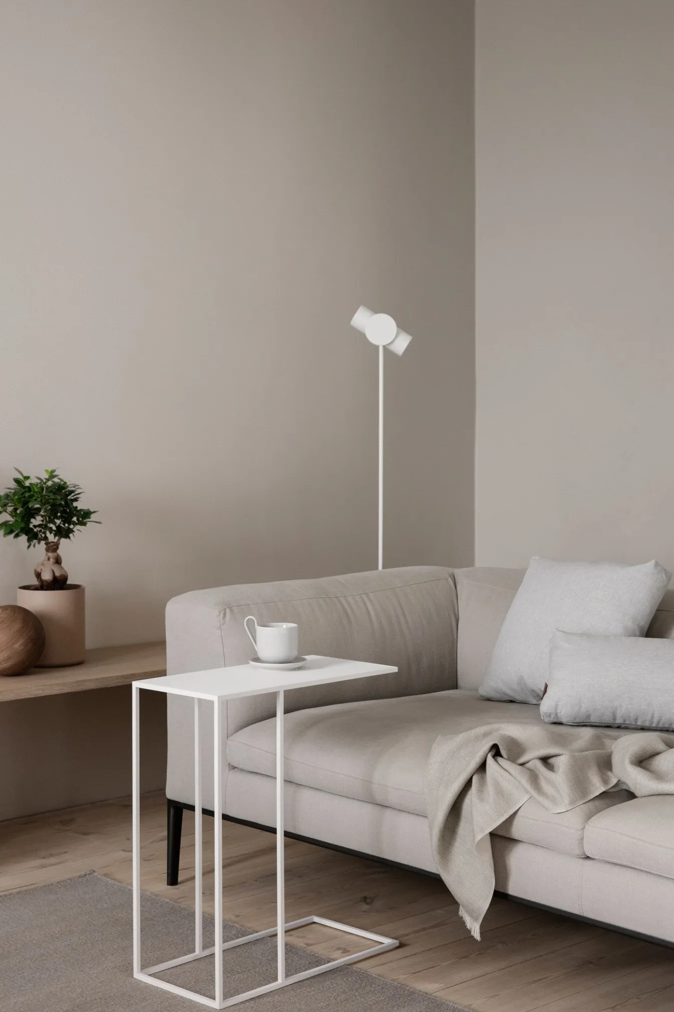Best Bath & Living Blomus STAGE table lamp Lily White (66180) height 44 cm