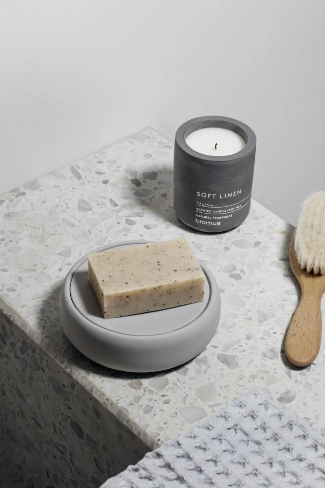 Hot Bath & Living Blomus Storage box / soap dish SONO color Micro Chip (69067) diameter 12 cm MicroChip