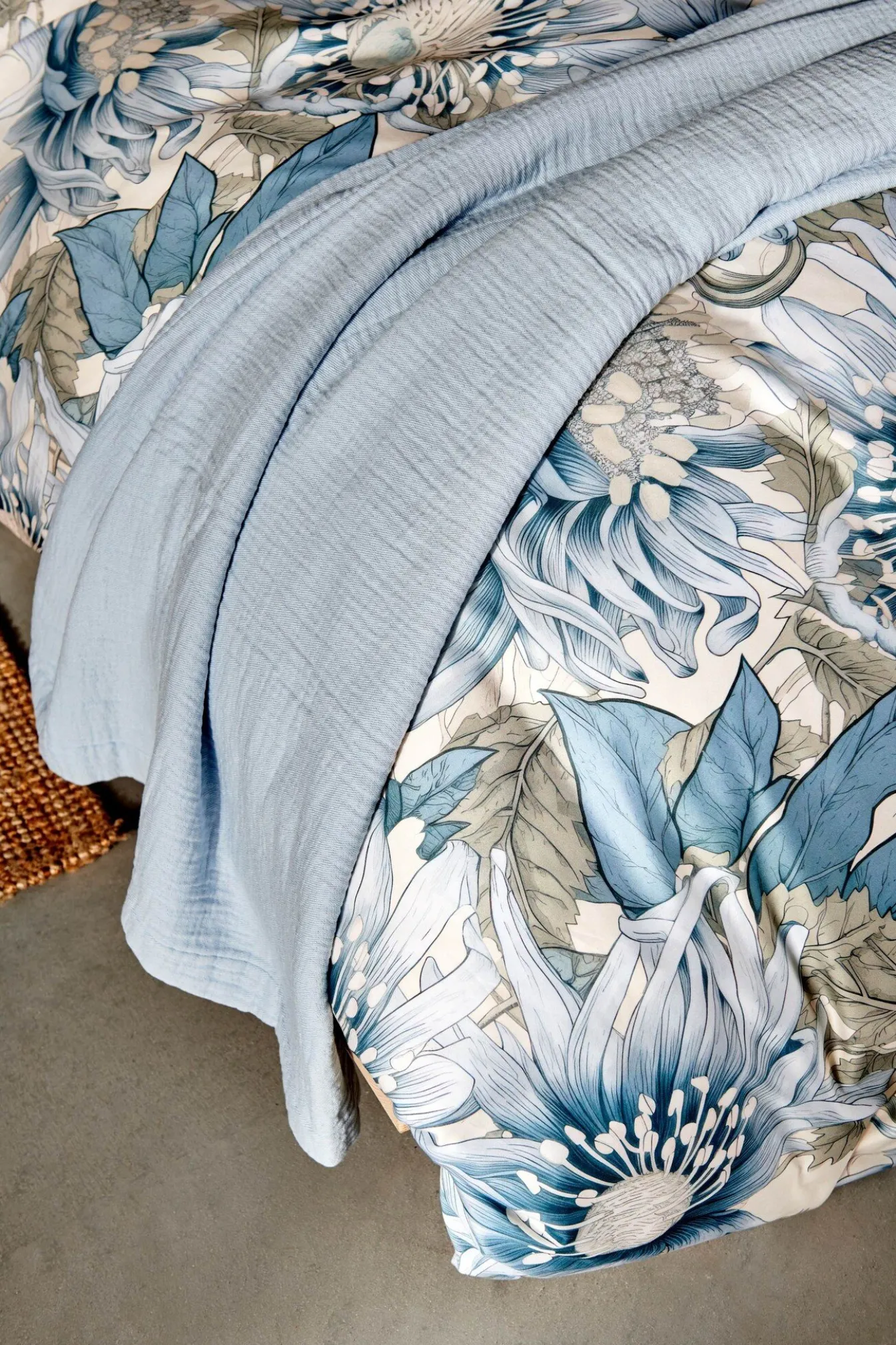 Flash Sale Bath & Living Vandyck Duvet cover BLUE WANDER Pearl Blue 240x220 cm (satin cotton)