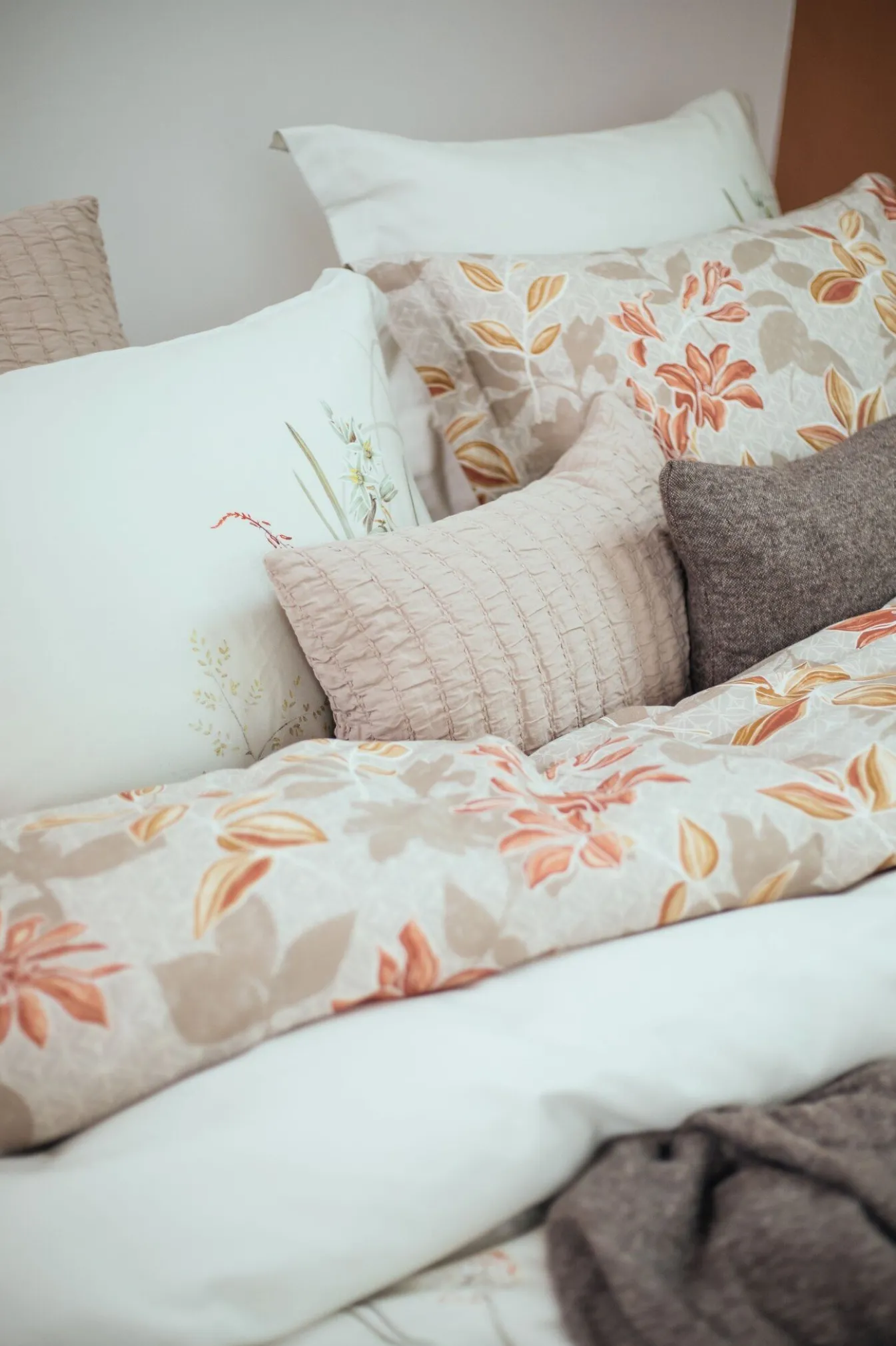 Best Sale Bath & Living Vandyck Duvet cover CASHMERE GLOW linen 240x220 cm (satin cotton)