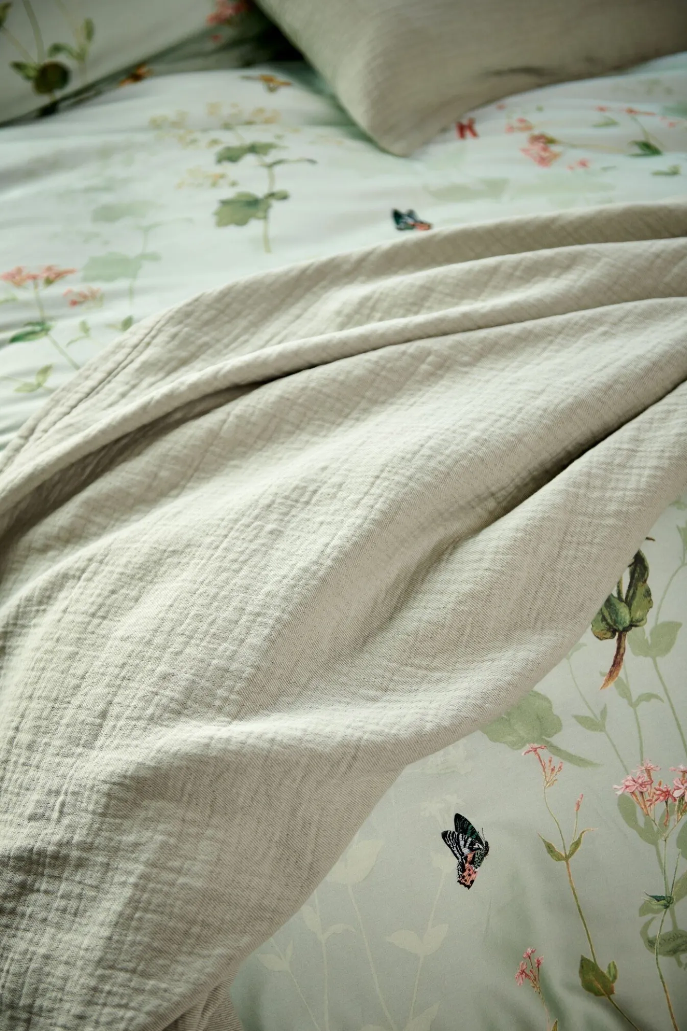 New Bath & Living Vandyck Duvet cover GARDENIA Smoke Green 240x220 cm (satin cotton)