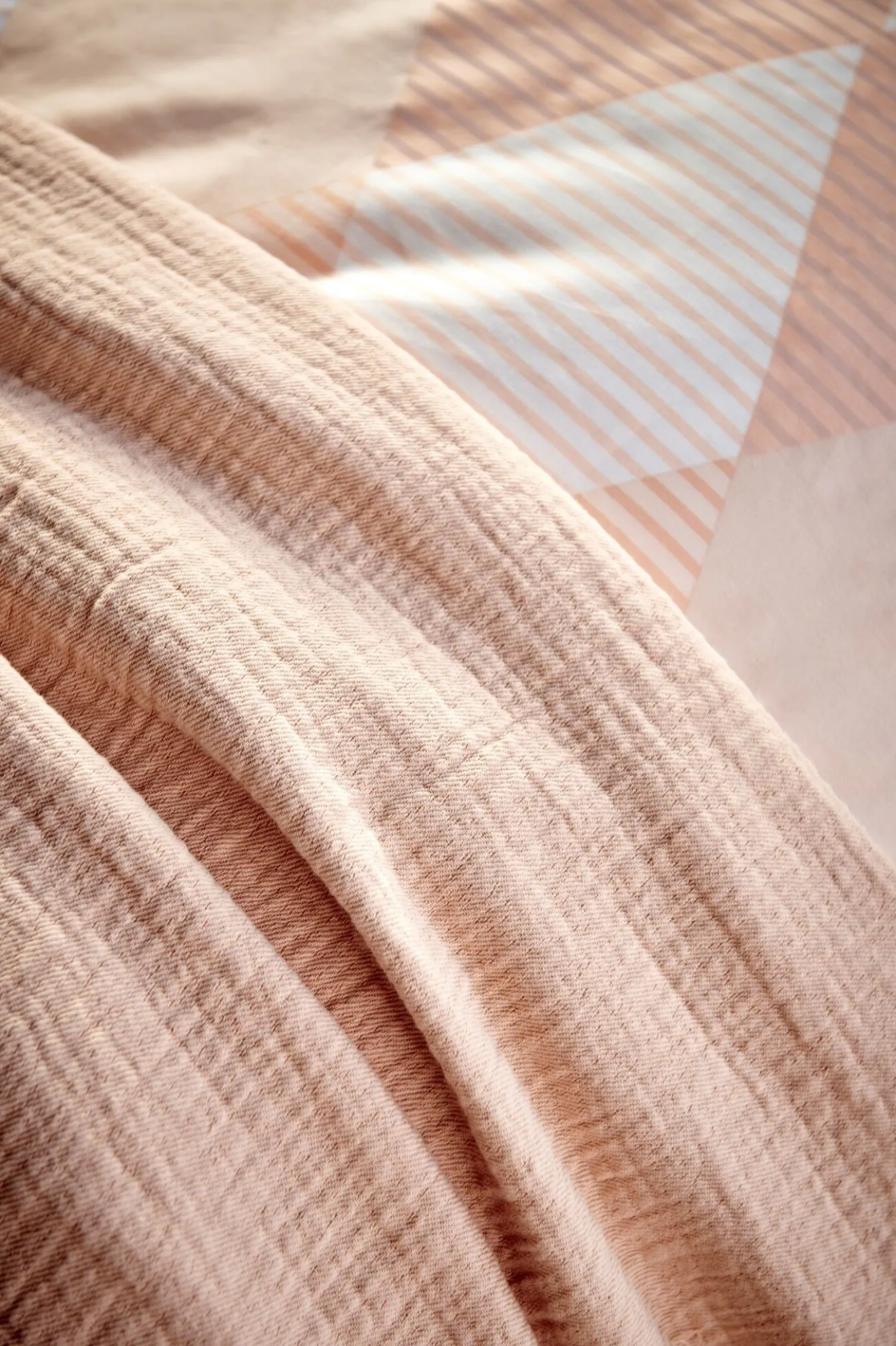 Online Bath & Living Vandyck Duvet cover GLAZE Apricot Blush 240x220 cm (satin cotton)