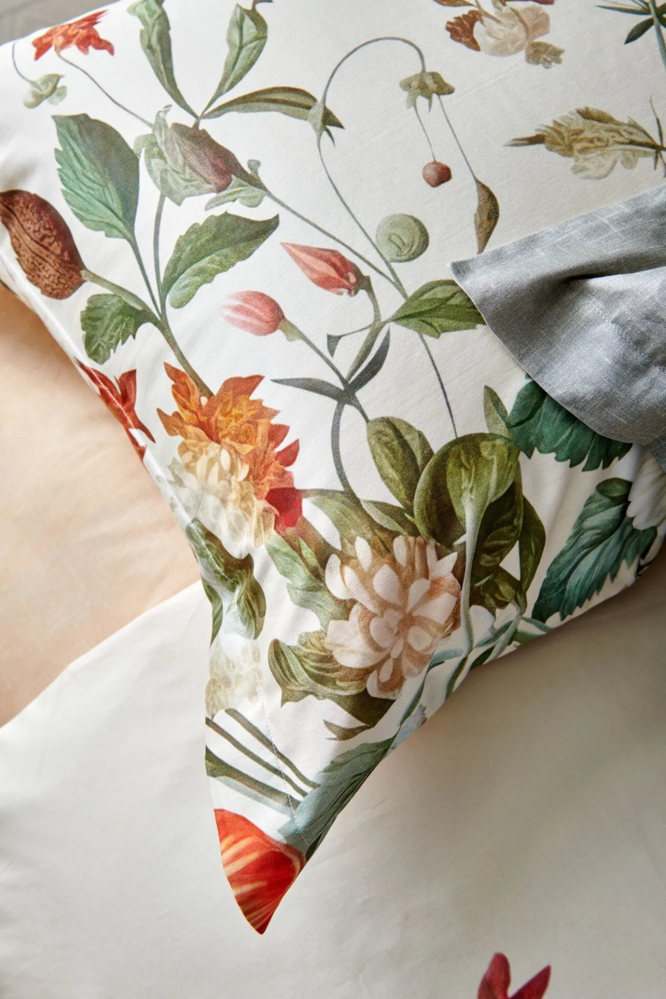 Shop Bath & Living Vandyck Duvet cover HOLIDAY Cream Tan 200x220 cm (satin cotton)