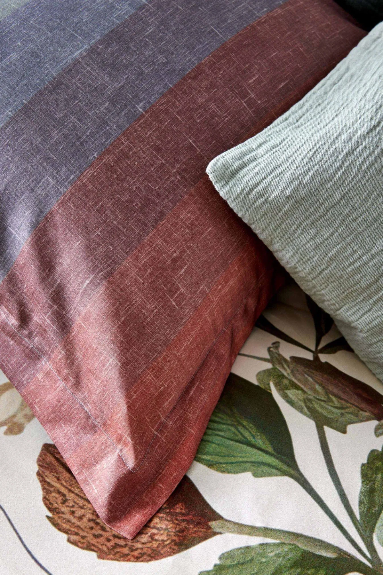 Shop Bath & Living Vandyck Duvet cover HOLIDAY Cream Tan 200x220 cm (satin cotton)