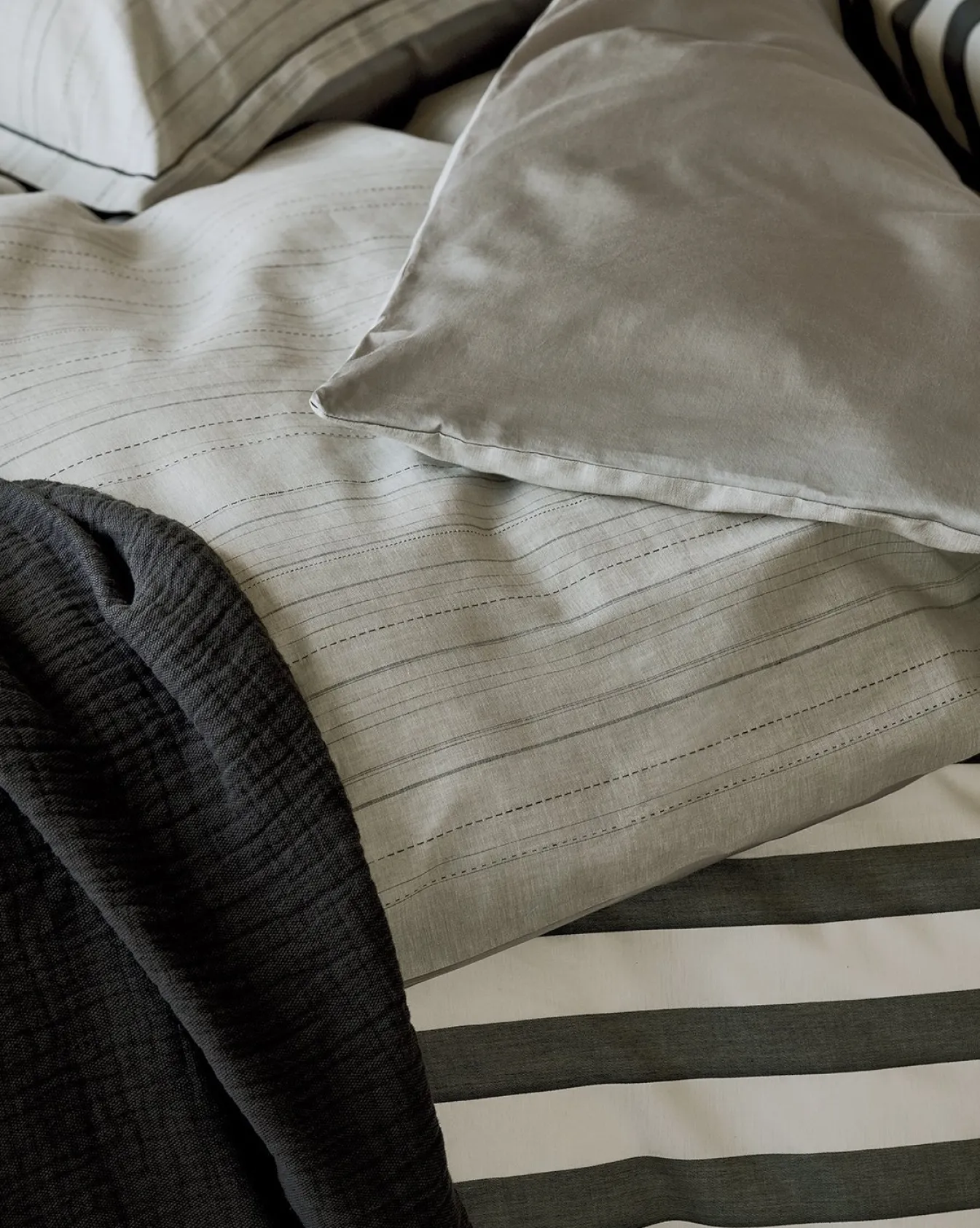 Cheap Bath & Living Vandyck Duvet cover HOME 97 Off Black 200x220 cm (cotton / tencel)