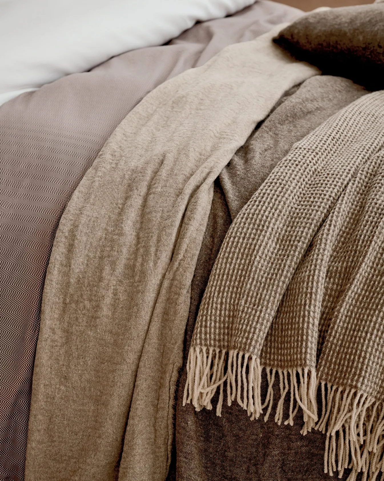 Shop Bath & Living Vandyck Duvet cover HOME Milano 140x220 cm, color Taupe (satin cotton)