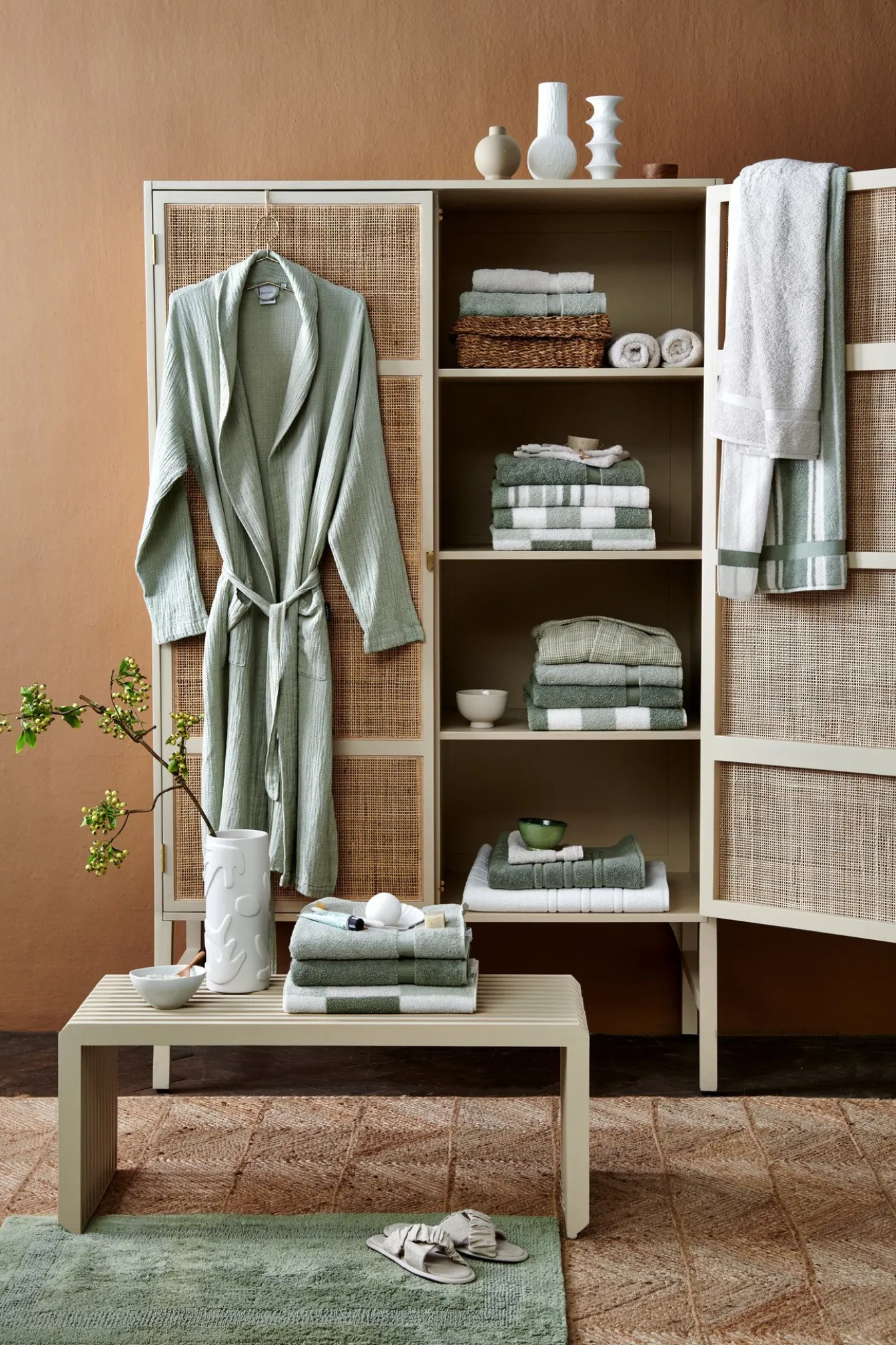 Store Bath & Living Vandyck Package deal 42: 6x guest towel + 1x towel RANGER Smoke Green