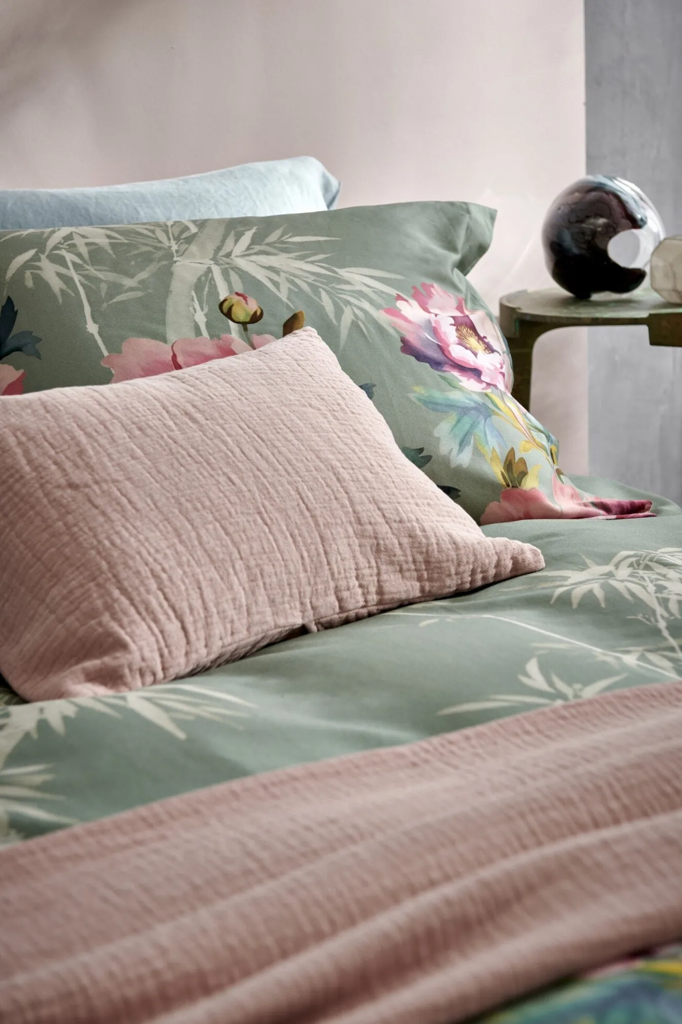 Store Bath & Living Vandyck PURE 68 plaid/bedspread 160x250 cm color Blush