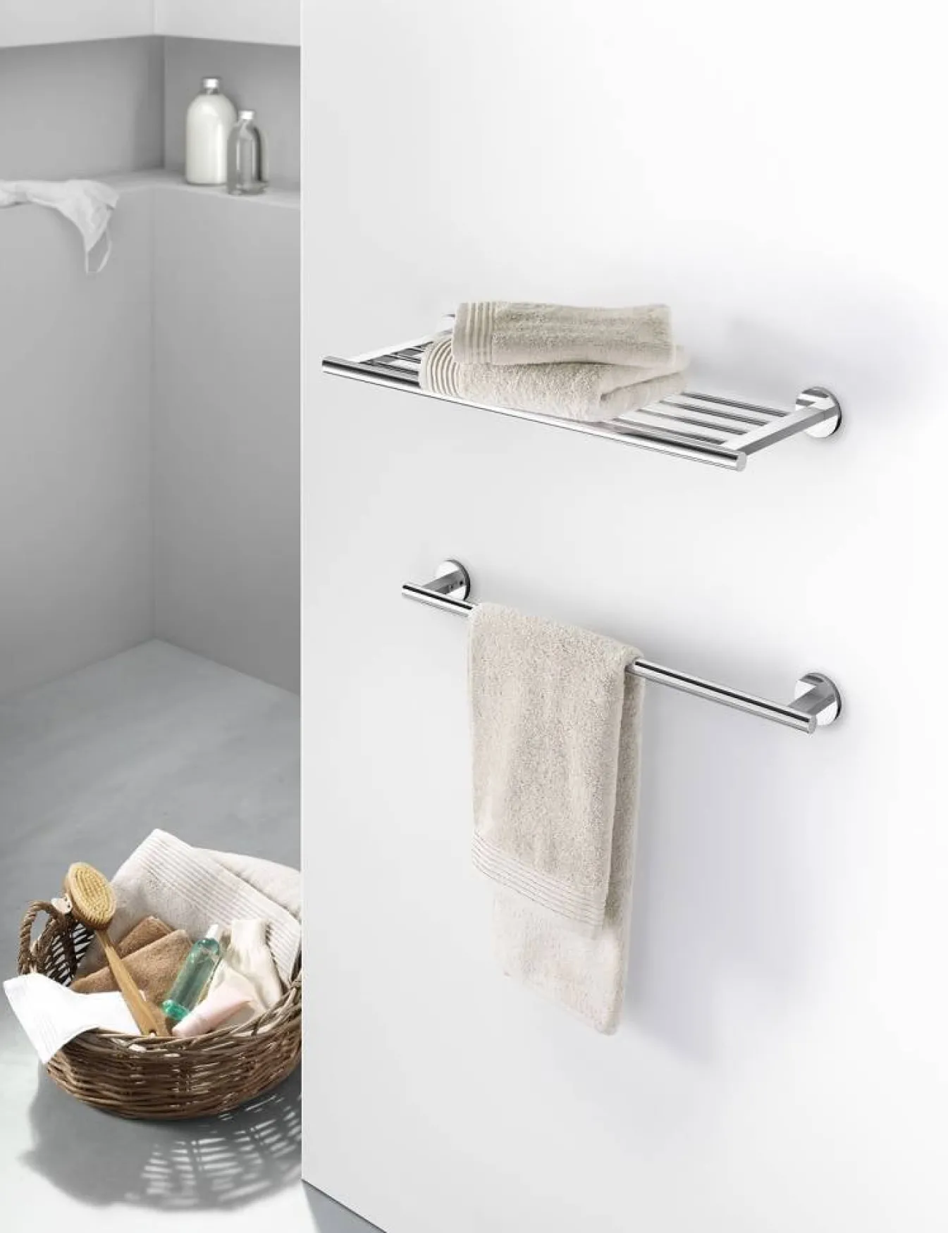 New Bath & Living Zack SCALA towel rail 66 cm 40057 gloss